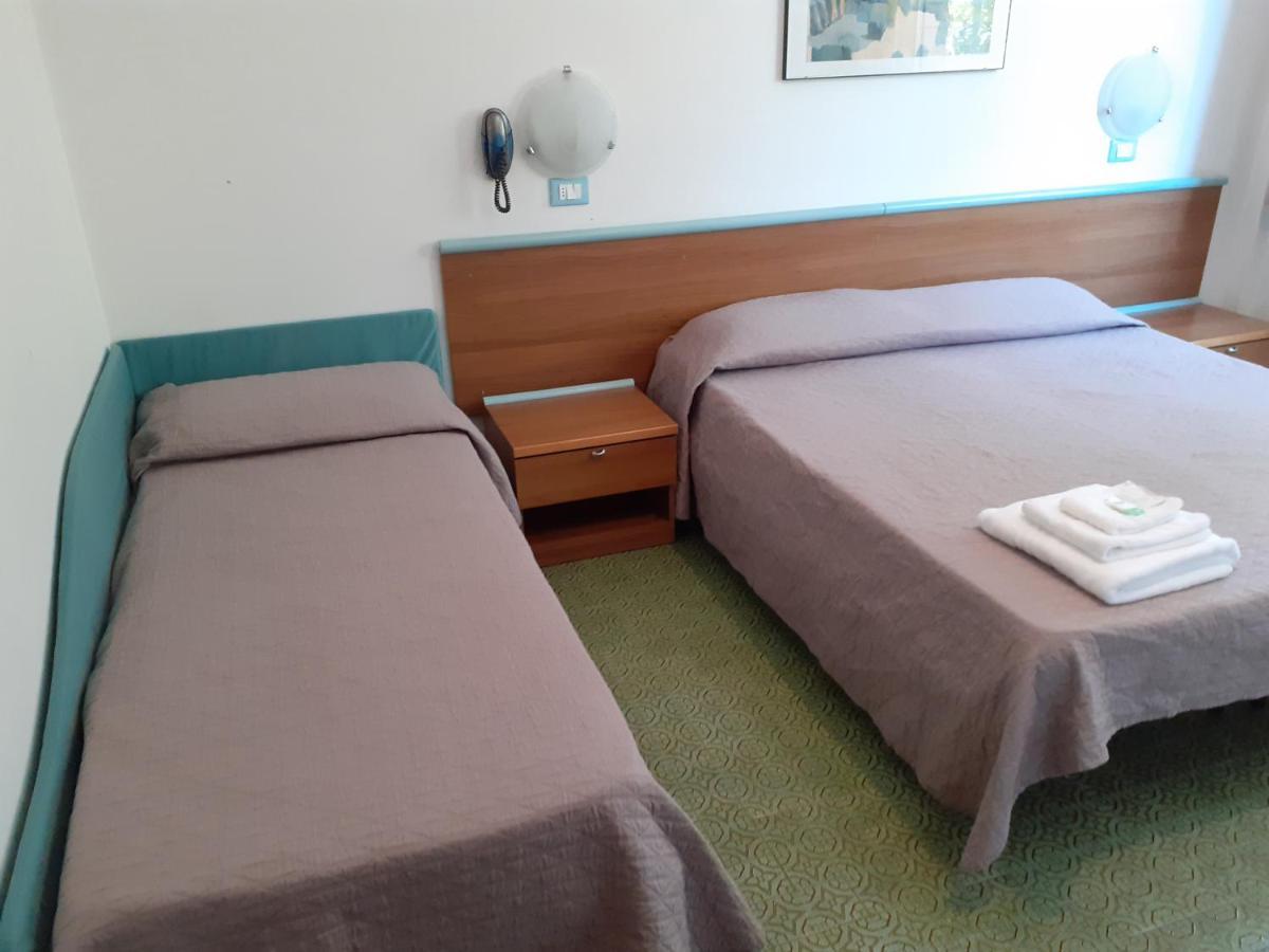 Hotel Solaria マリーナ・ロメア エクステリア 写真