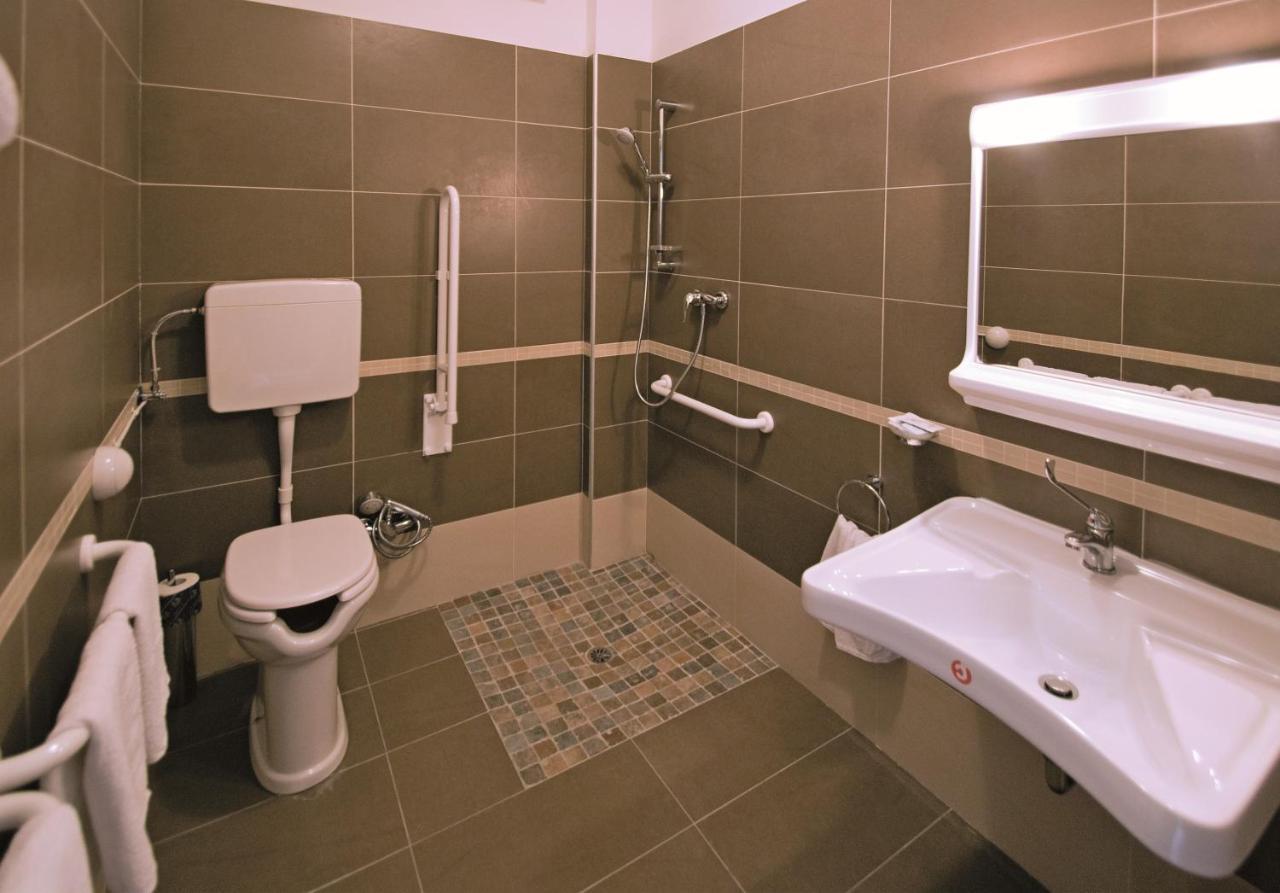 Hotel Solaria マリーナ・ロメア エクステリア 写真